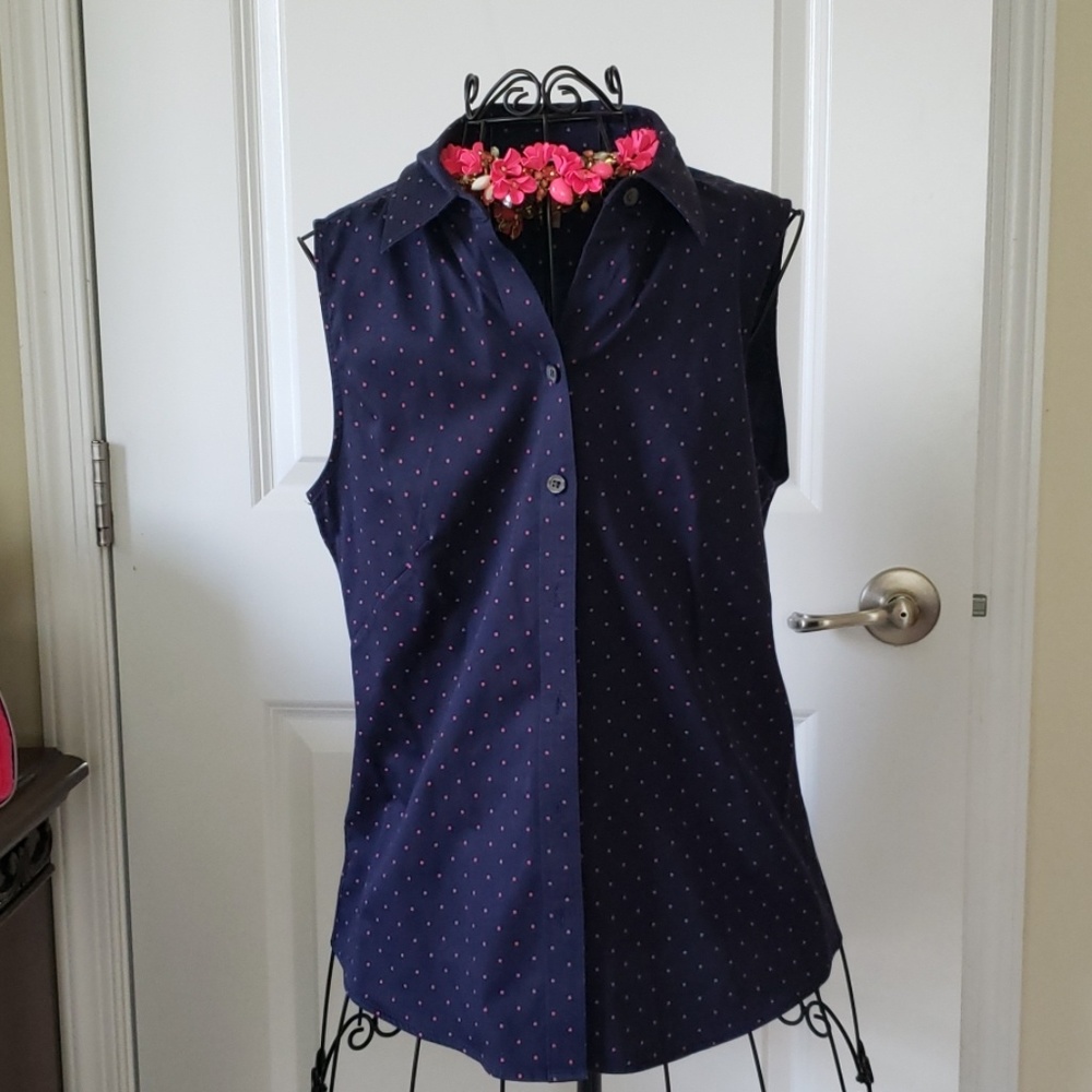 Banana Republic size 8 navy button down